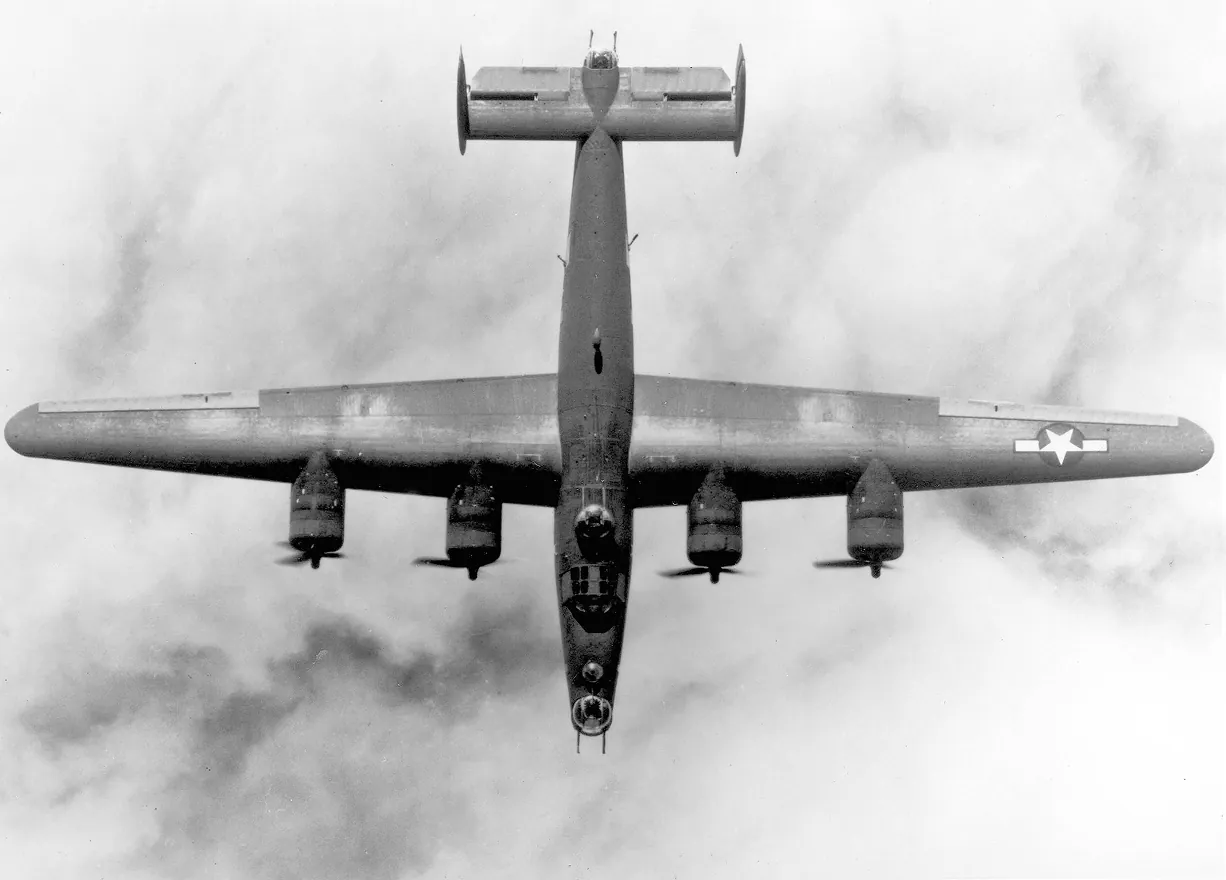 Zdjęcie samolotu Liberator B-24 (U.S. Air Force)