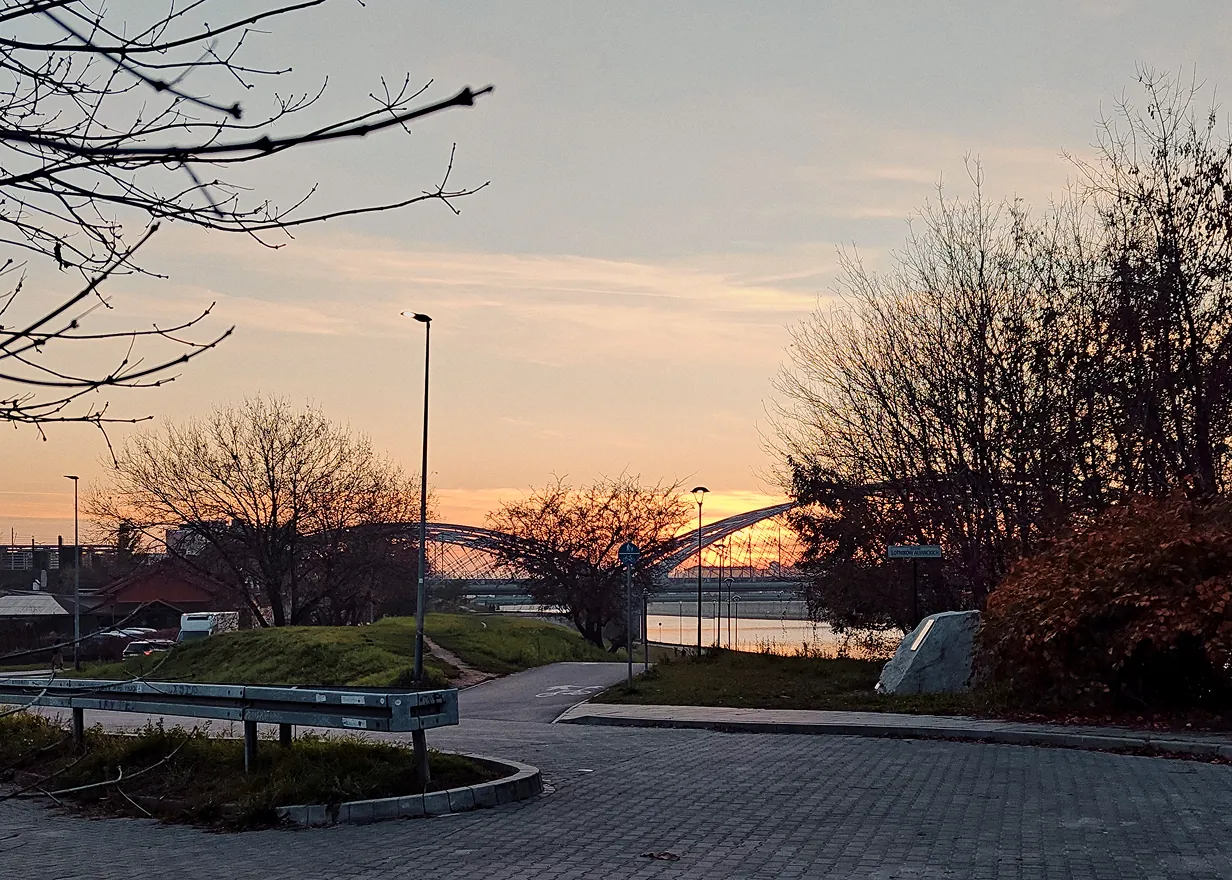 Obelisk na Bulwarze Lotników Alianckich, 2024